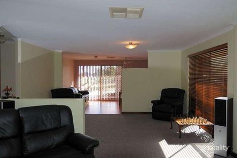 Property photo of 26 Woodbridge Drive Greenmount WA 6056