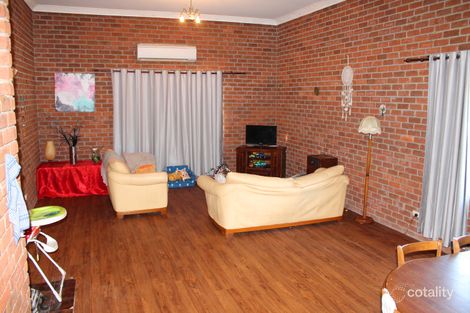 Property photo of 9 Mansfield Street York WA 6302