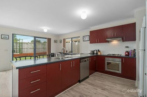 Property photo of 2/29 Chardonnay Drive Skye VIC 3977