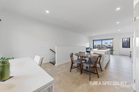 23 Sire Walk, Pakenham, VIC 3810