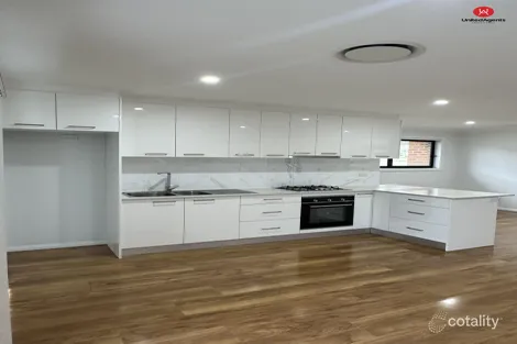 Property photo of 30 Gwandalan Road Edensor Park NSW 2176