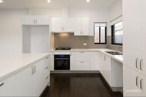 Property photo of 2/205 Wickham Road Moorabbin VIC 3189