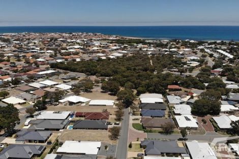 14 Bobtail Bend, Wannanup, WA 6210