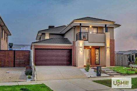 74 Moxham Dr, Clyde North, VIC 3978