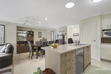 Property photo of 29 Shoalhaven Avenue Pacific Pines QLD 4211