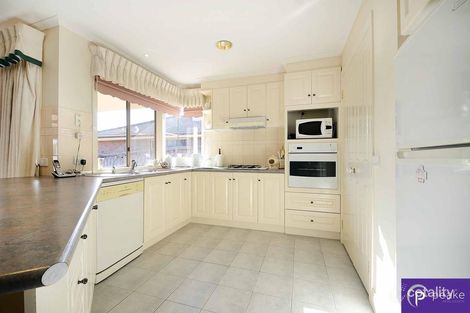 Property photo of 82 St Boswells Avenue Berwick VIC 3806