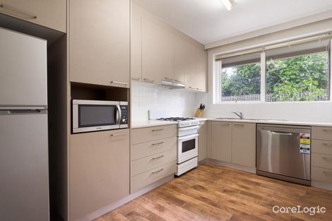 Property photo of 2/30 Grove Road Hawthorn VIC 3122