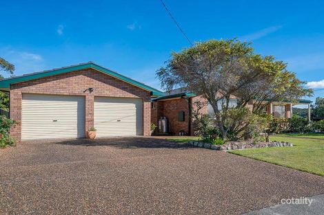 Property photo of 105 Macquarie Grove Caves Beach NSW 2281