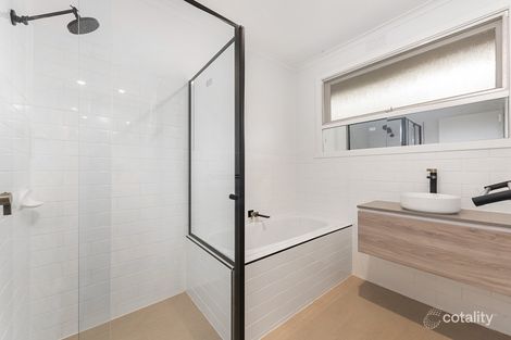 Property photo of 4/64 Essex Road Surrey Hills VIC 3127