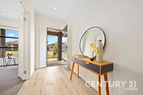 Property photo of 25 Everglades Street Lyndhurst VIC 3975