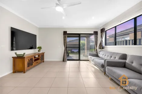 Property photo of 25 Tallinga Street Tarneit VIC 3029