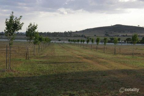 186 Bunkers Hill School Rd, Westbrook, QLD 4350