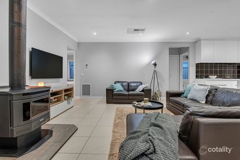 Property photo of 15 Golf View Drive Craigieburn VIC 3064