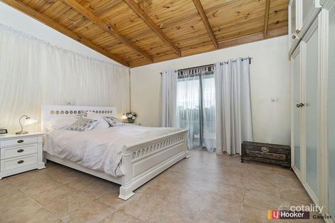 Property photo of 2 Godwit Court Thompson Beach SA 5501