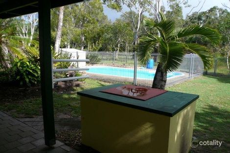 Property photo of 105 Taylor Street Tully Heads QLD 4854