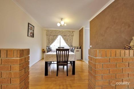 Property photo of 7 Cottswold Avenue Narre Warren VIC 3805