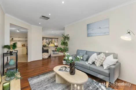 Property photo of 12 Seaside Close Seabrook VIC 3028