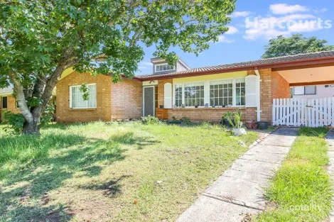 35 Greenoaks Ave, Bradbury, NSW 2560