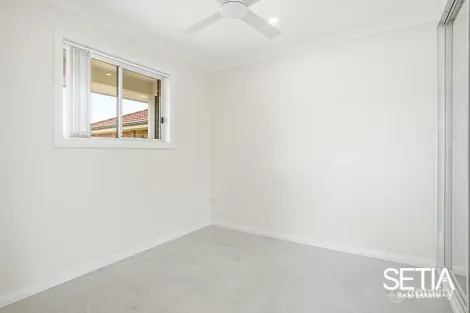 Property photo of 22 Glenview Grove Glendenning NSW 2761