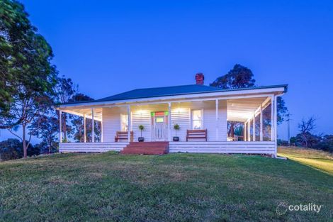 Property photo of 155 Heckers Hill Way Kangaroo Ground VIC 3097