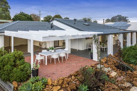 Property photo of 21 Armour Way Lesmurdie WA 6076