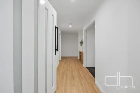 Property photo of 39 Maruyama Way Landsdale WA 6065