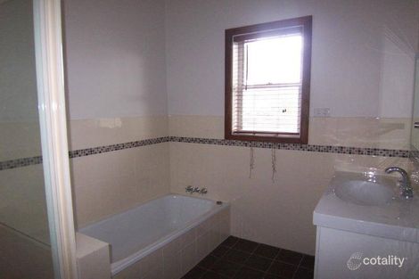 Property photo of 2 Victoria Parade Cootamundra NSW 2590