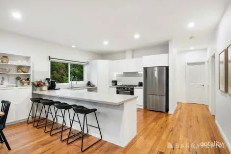Property photo of 29 Thomson Lane Kinglake VIC 3763
