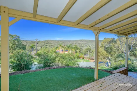 Property photo of 8 Binburra Way Mount Nasura WA 6112
