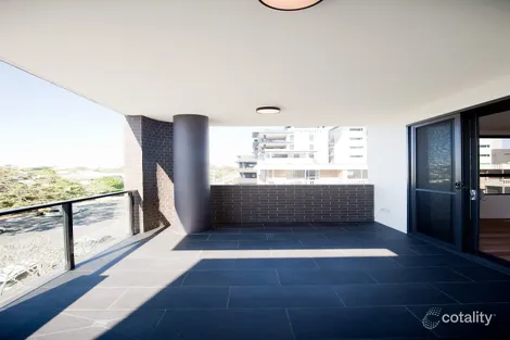 Property photo of 102/121 Clarence Road Indooroopilly QLD 4068