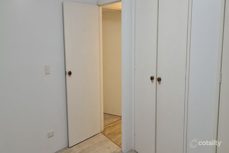 Property photo of 2/33 York Street Indooroopilly QLD 4068