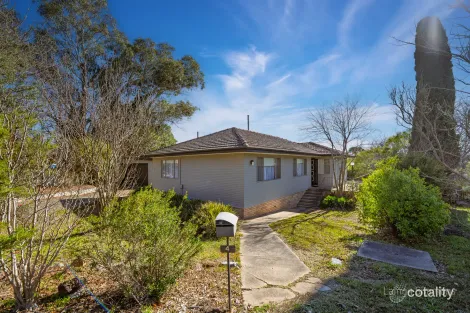 Property photo of 4 Baker Place Armidale NSW 2350