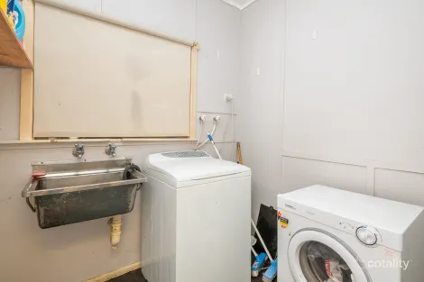 Property photo of 87 Malcolm Crescent Shepparton VIC 3630