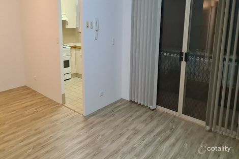 Property photo of 2/33 York Street Indooroopilly QLD 4068