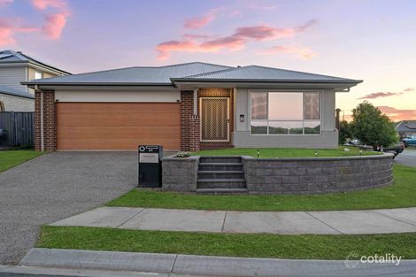 24 Homevale Dr, South Ripley, QLD 4306