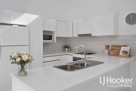 1/12 Granite St, Yarrabilba, QLD 4207