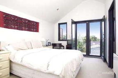 Property photo of 31 Middle Street Ascot Vale VIC 3032