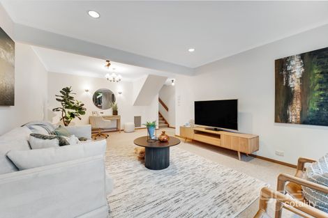 Property photo of 10 Kelman Court Westmeadows VIC 3049