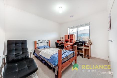 Property photo of 10 Hedgerow Avenue Brookfield VIC 3338