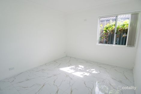 Property photo of 284 Prairie Vale Road Prairiewood NSW 2176