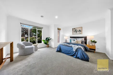 Property photo of 54 Hemsley Drive Deer Park VIC 3023