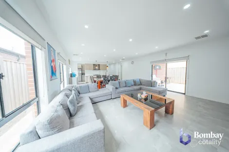 Property photo of 205 Forest Red Gum Drive Mickleham VIC 3064