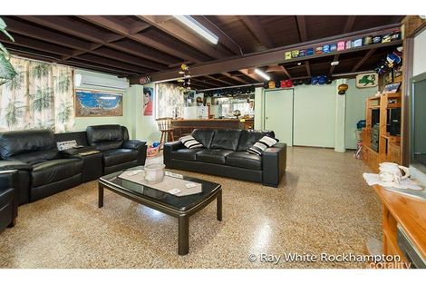 15 Schwarten St, Kawana, QLD 4701