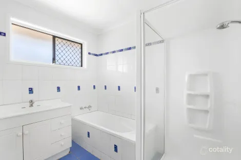 Property photo of 3 Rosella Court Carrara QLD 4211