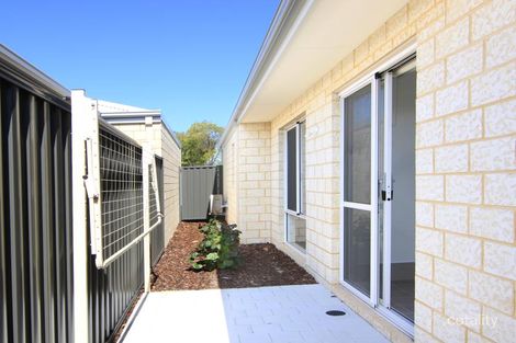 Property photo of 14 Citrine Street Treeby WA 6164