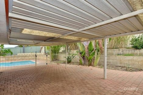 Property photo of 10 Floribunda Avenue Halls Head WA 6210