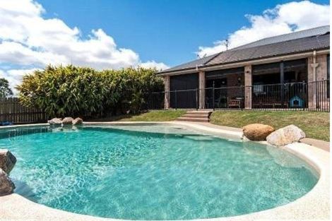 Property photo of 22 Kingfisher Drive Highfields QLD 4352