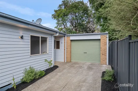 Property photo of 3/14 Monteith Crescent Endeavour Hills VIC 3802