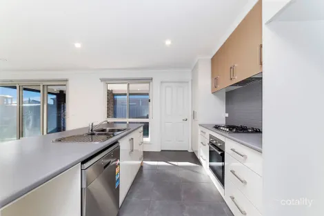 Property photo of 71 Gateway Road Warrnambool VIC 3280