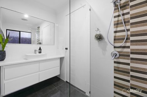 Property photo of 2 Arbour Place Carrara QLD 4211